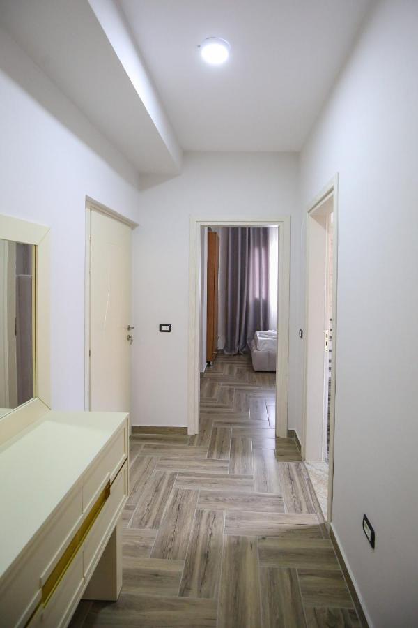 Hotel Vila Stefa Vlorë Buitenkant foto