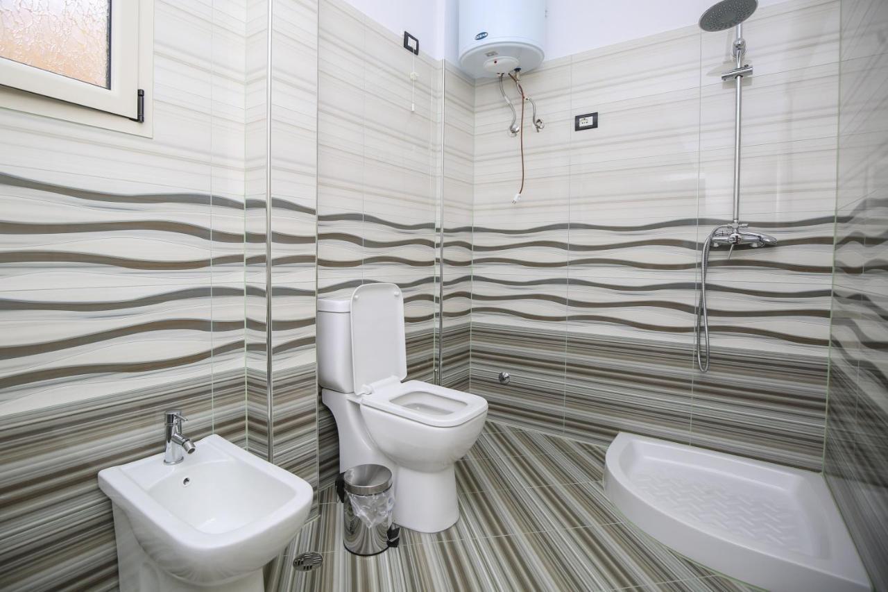 Hotel Vila Stefa Vlorë Buitenkant foto