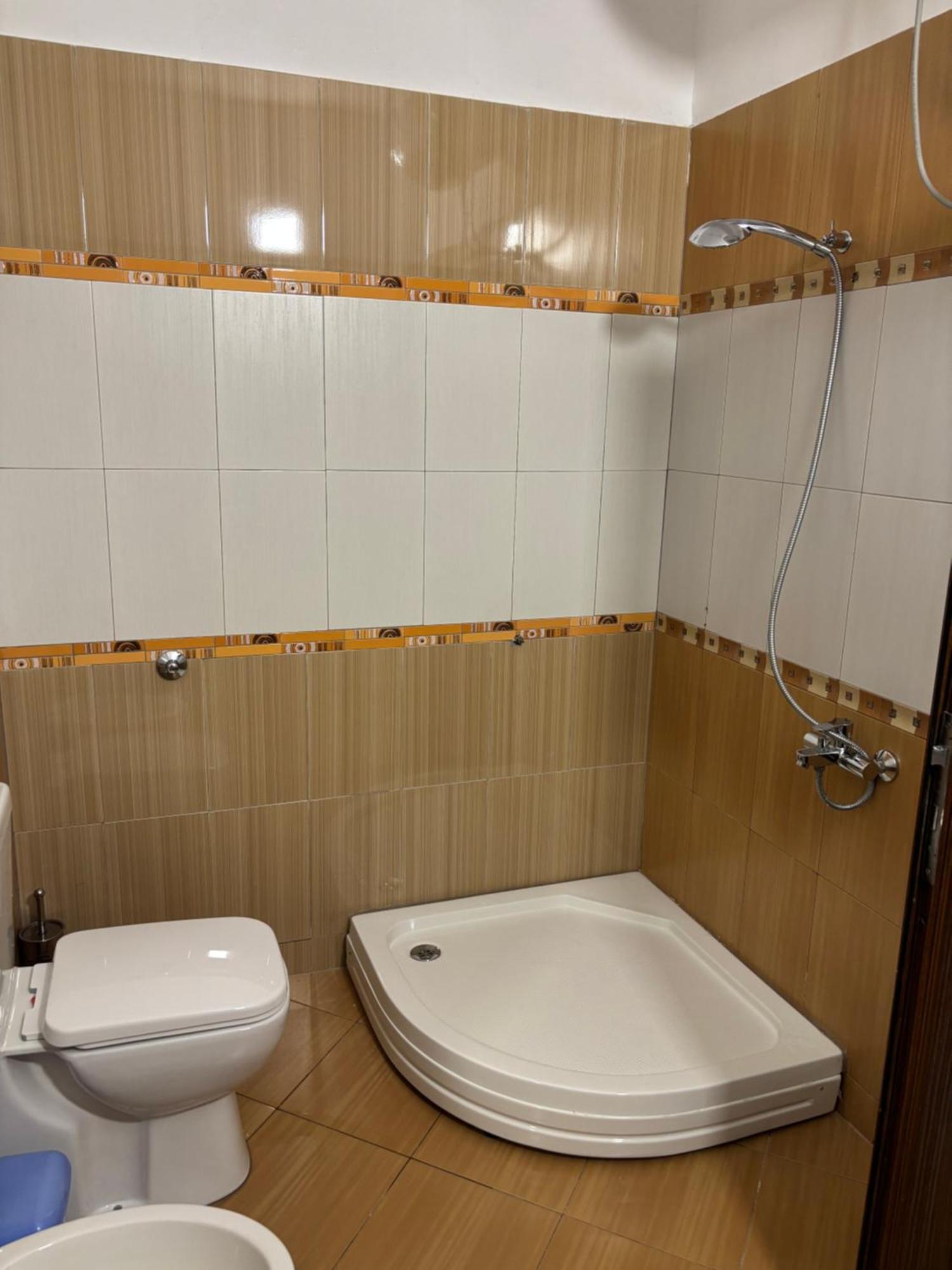 Hotel Vila Stefa Vlorë Buitenkant foto